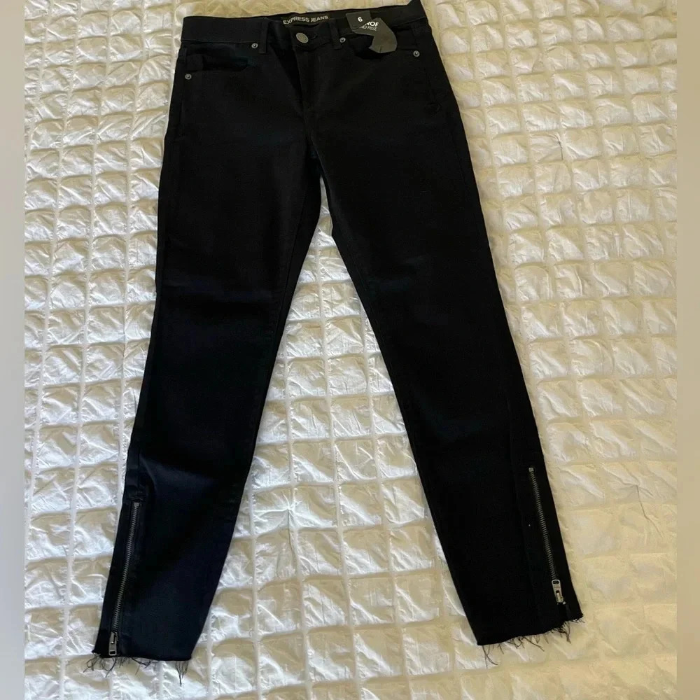 Express black mid rise ankle zip skinny denim